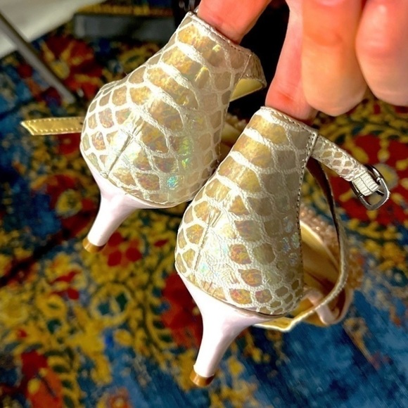 𝅺ALEX MARIE BEADED KITTEN HEELS WITH IRIDESCENT OUTER - Picture 4 of 9